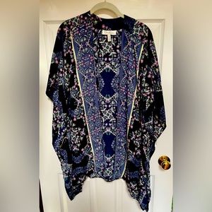 Jessica Simpson Maternity floral kimono